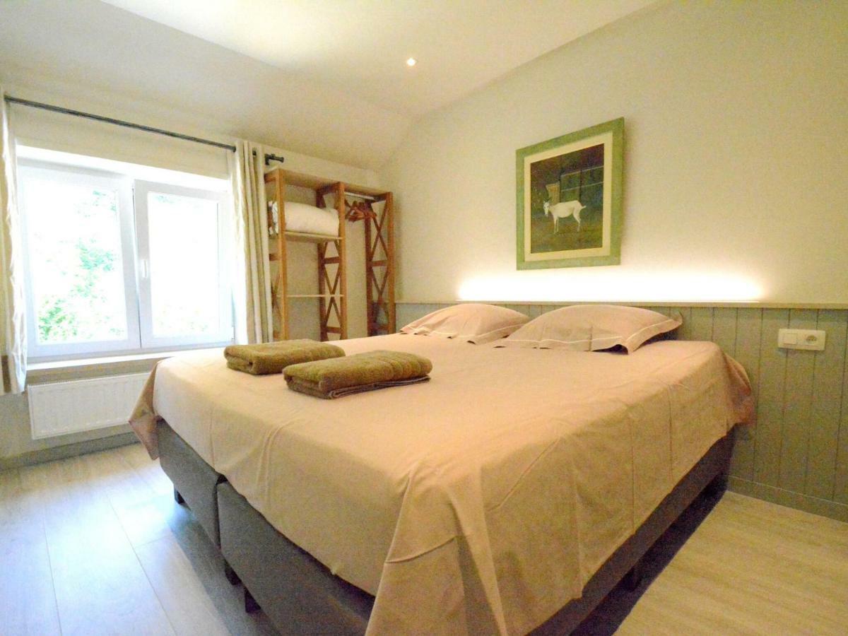 Вилла Large Townhouse With Pool Table Бульон Экстерьер фото